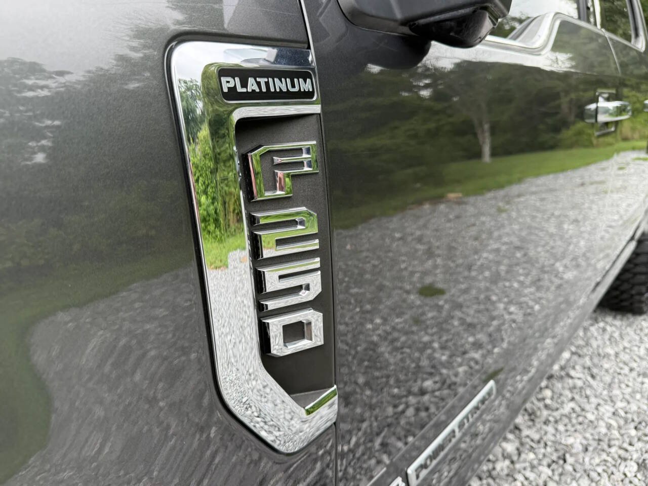 Used 2018 Ford F250 Platinum w/ Platinum Ultimate Package AWD/4WD image 11