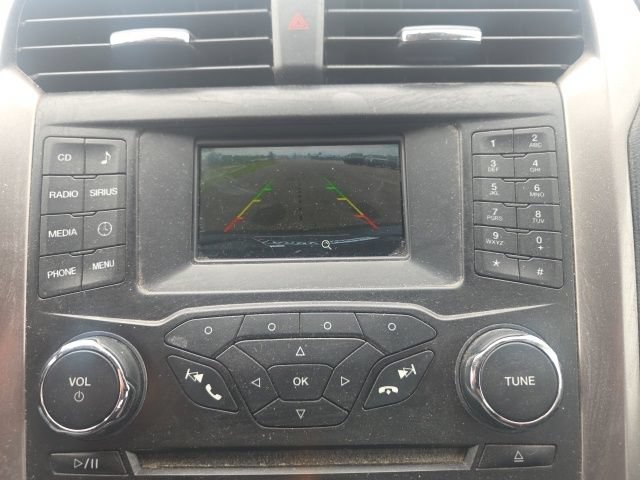 Used 2017 Ford Fusion SE FWD image 25