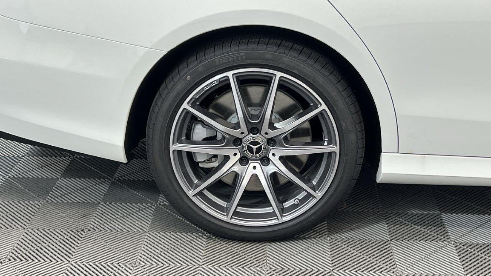 New 2023 Mercedes-Benz E 450 4MATIC Sedan image 21