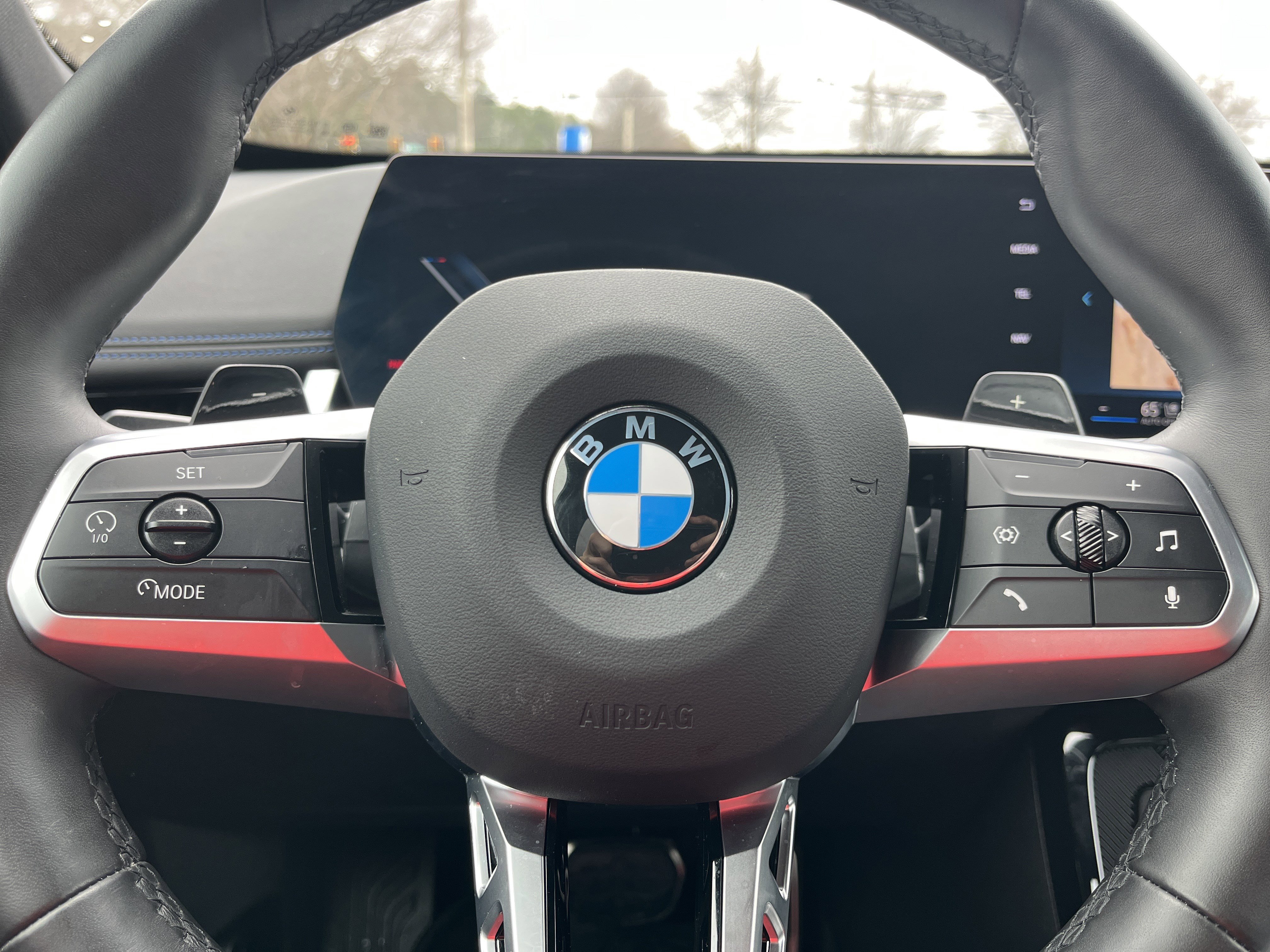 Used 2025 BMW X1 xDrive28i w/ M Sport Package image 12