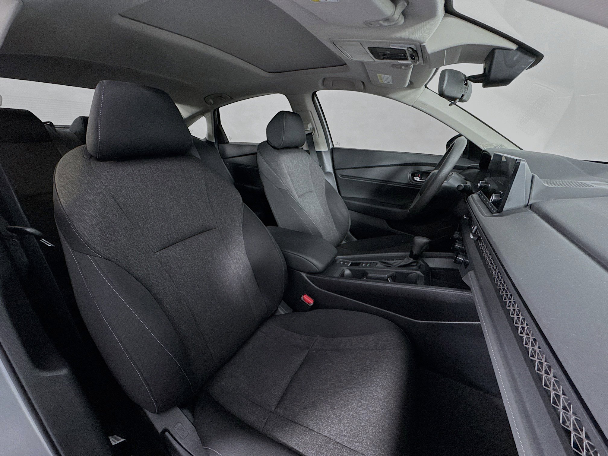 Certified 2024 Honda Accord EX image 28