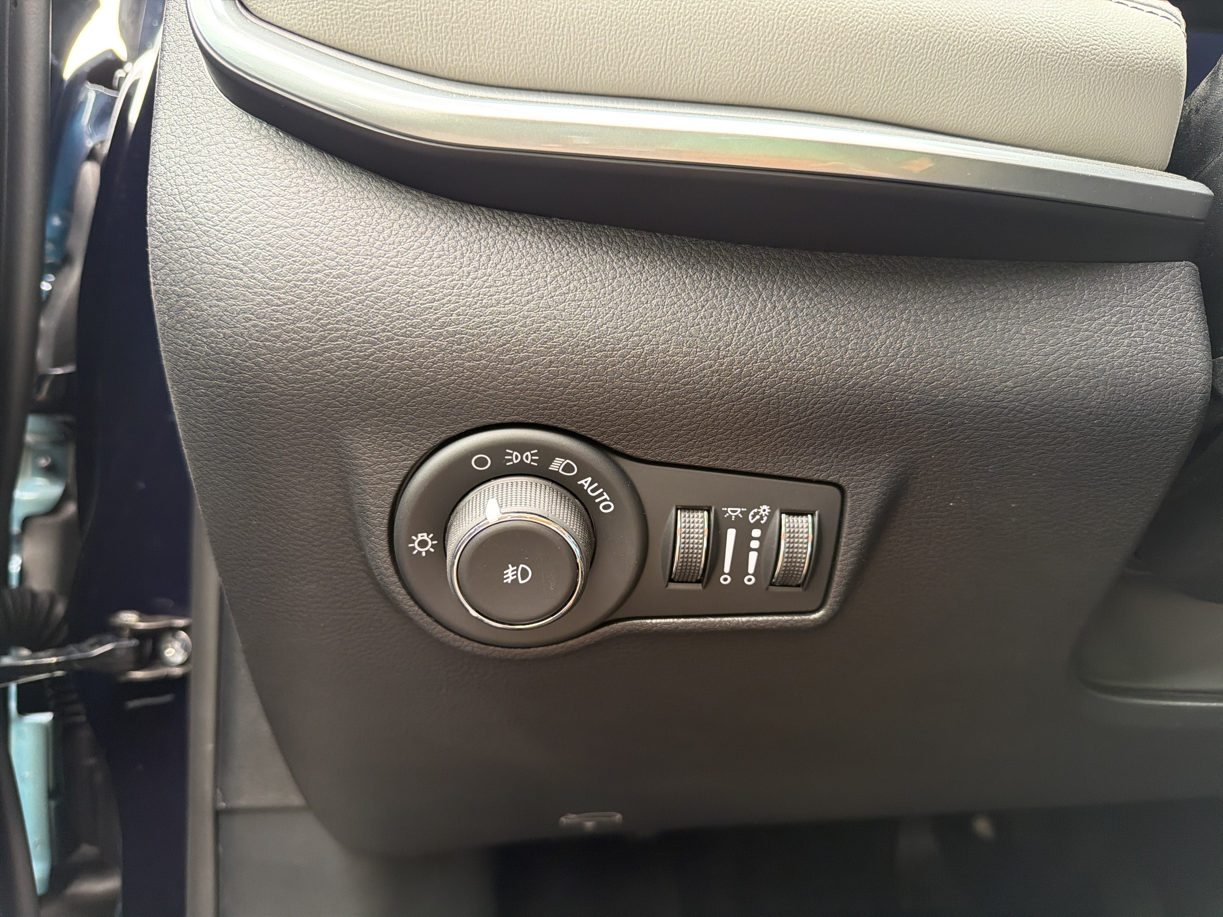 New 2026 Jeep Compass Limited AWD/4WD image 13