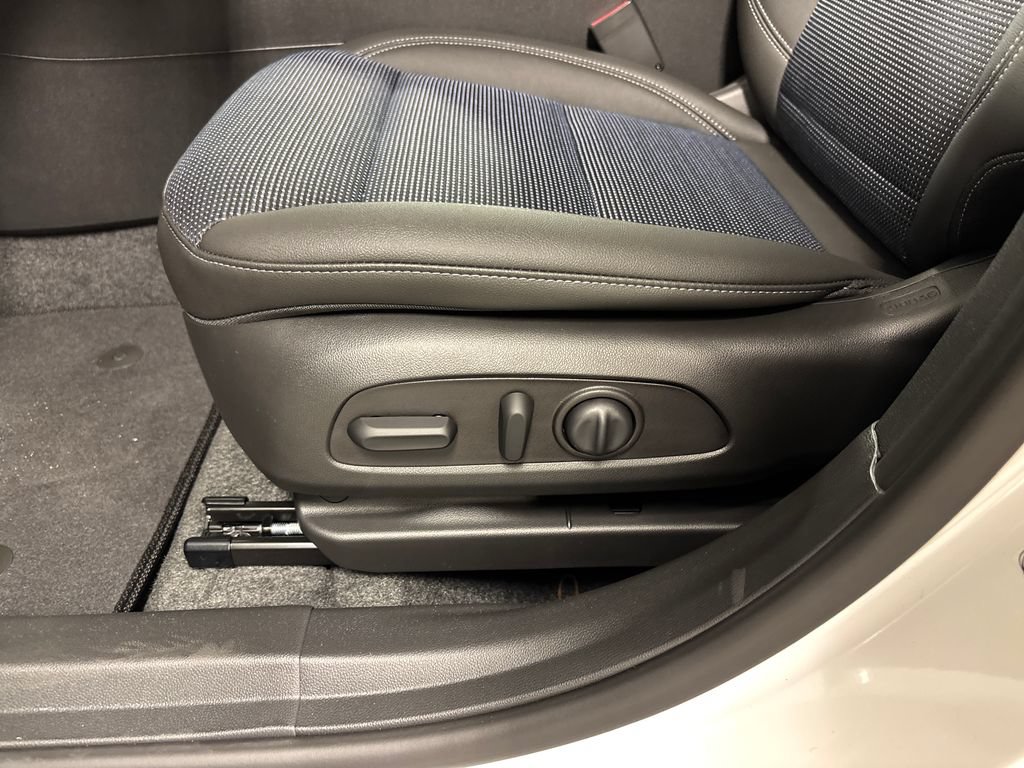 New 2026 Buick Envista Preferred w/ Convenience I Package FWD image 23