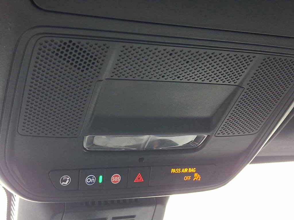 Used 2025 Chevrolet Equinox LT w/ Convenience Package II image 30