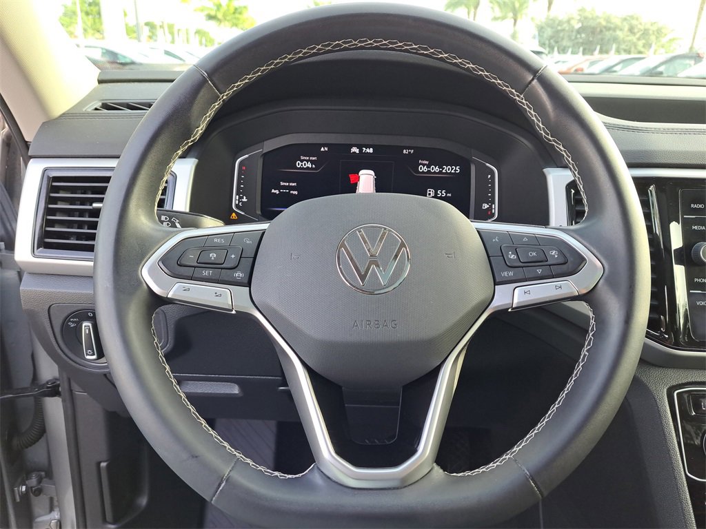 Used 2022 Volkswagen Atlas SE w/ Panoramic Sunroof Package image 17