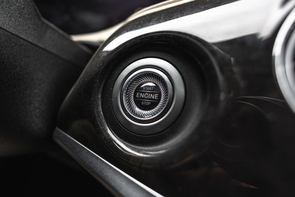 Used 2020 Mercedes-Benz S 560 Sedan image 20