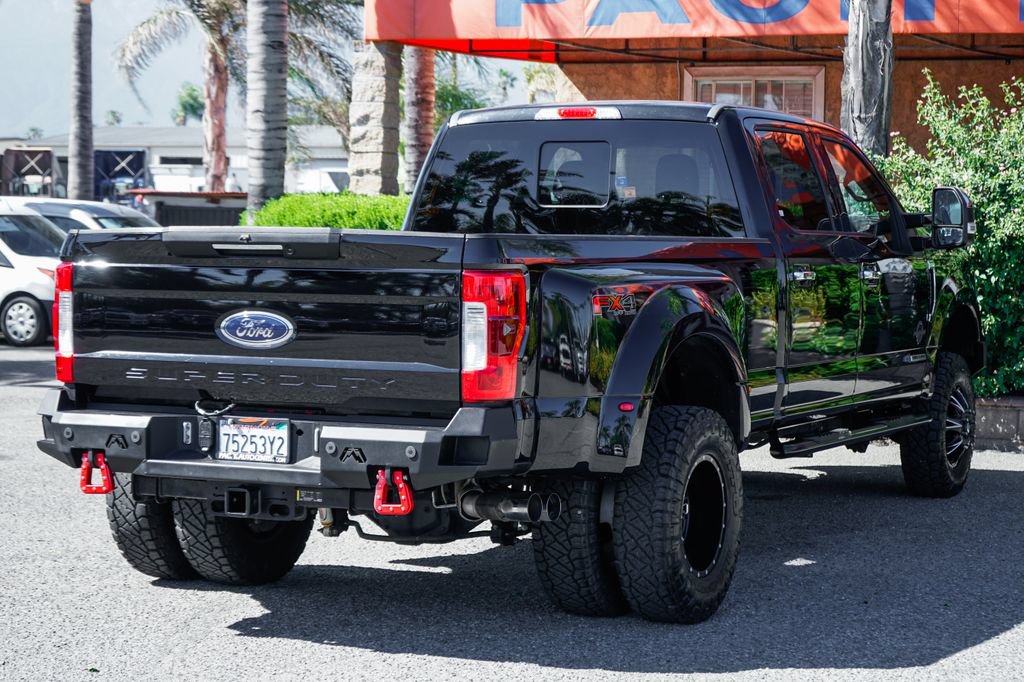 Used 2017 Ford F350 Lariat w/ Lariat Ultimate Package AWD/4WD image 9