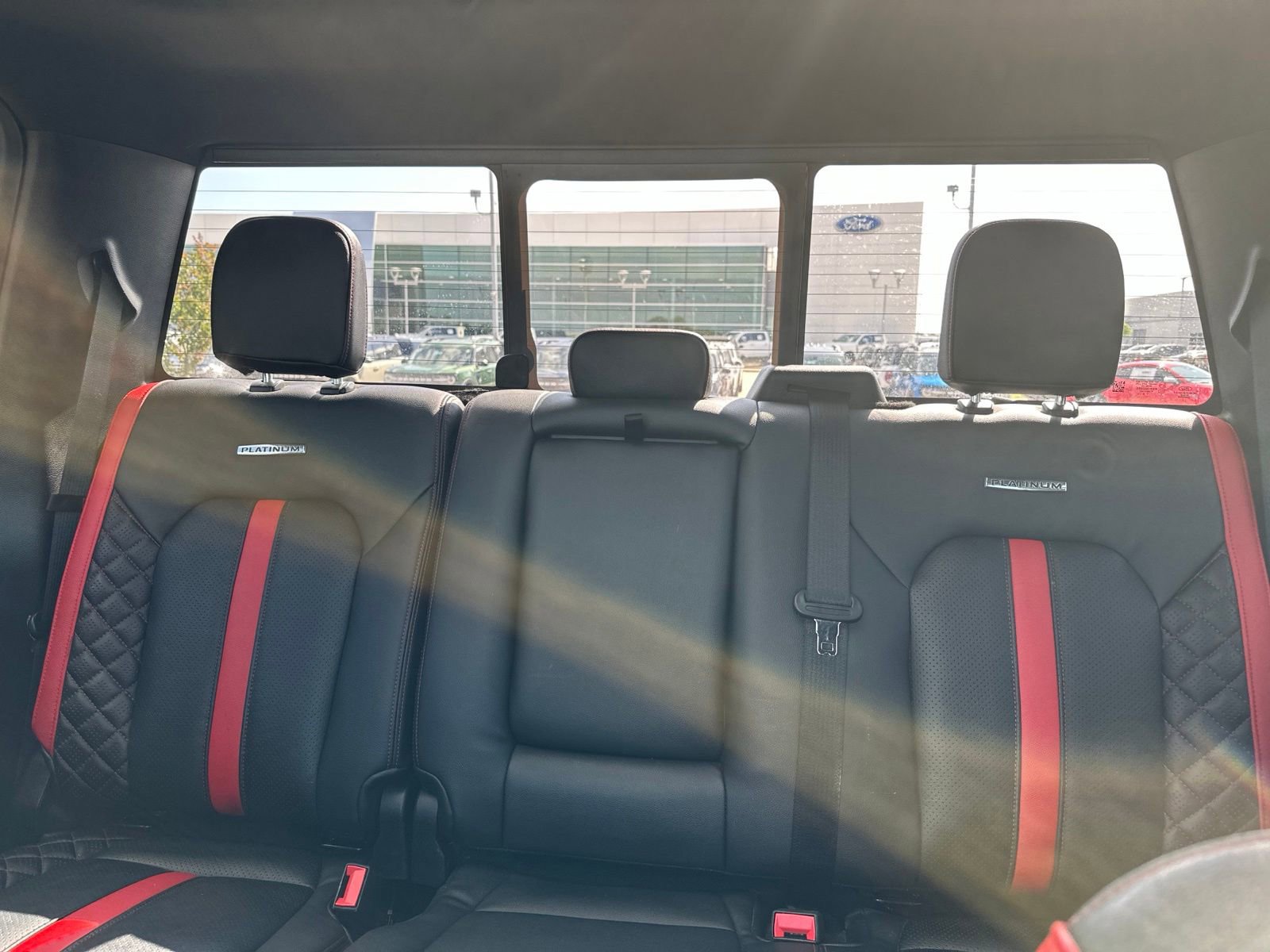 Used 2020 Ford F250 Platinum w/ FX4 Off-Road Package AWD/4WD image 15