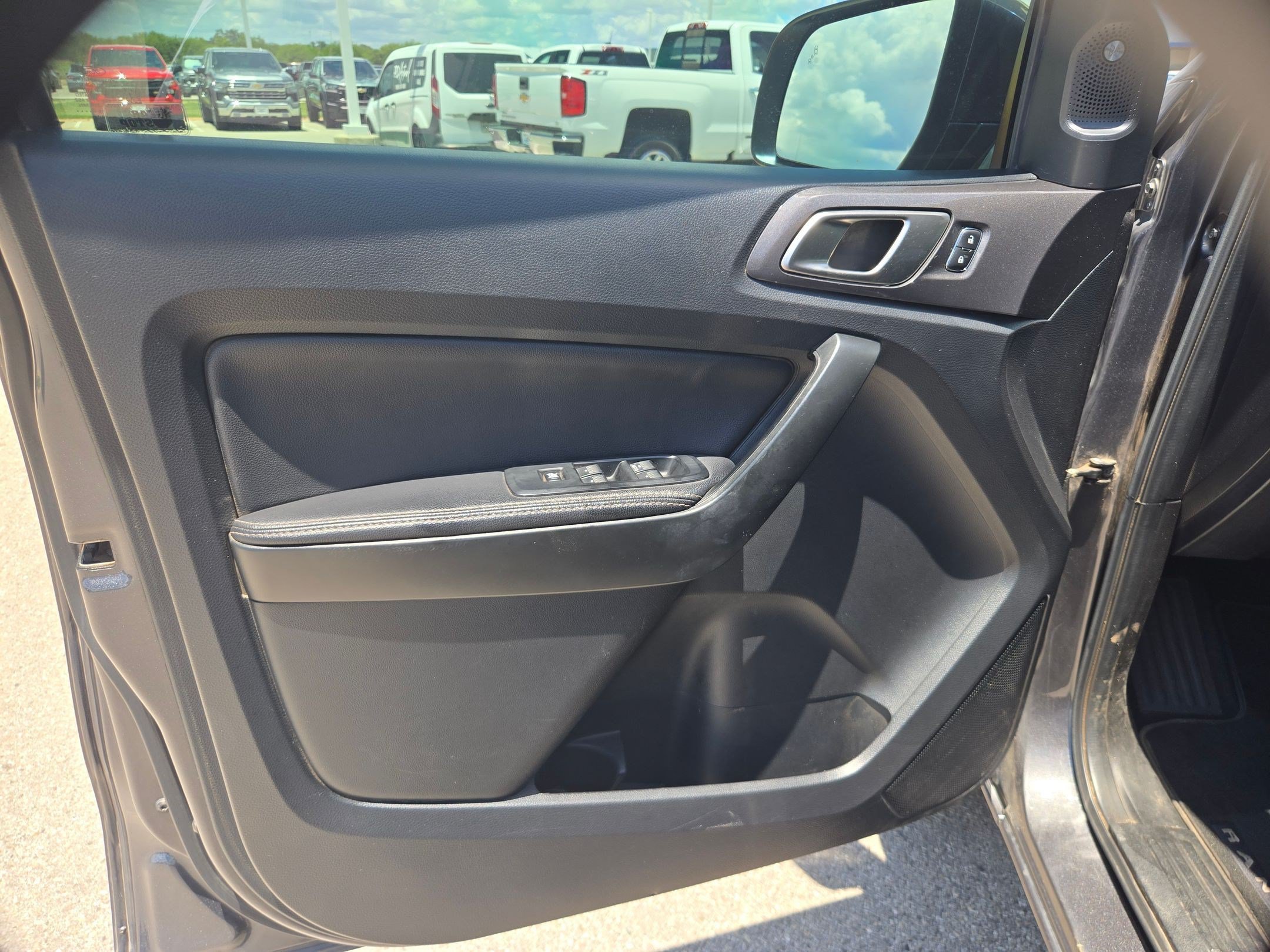 Used 2019 Ford Ranger Lariat w/ Equipment Group 501A Mid RWD image 12