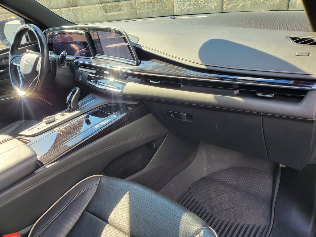 Used 2021 Cadillac Escalade ESV Sport w/ Driver Assist Tech Package AWD/4WD image 35