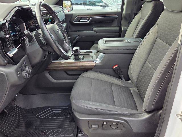 Used 2022 Chevrolet Silverado 1500 LT Trail Boss w/ Convenience Package II image 9