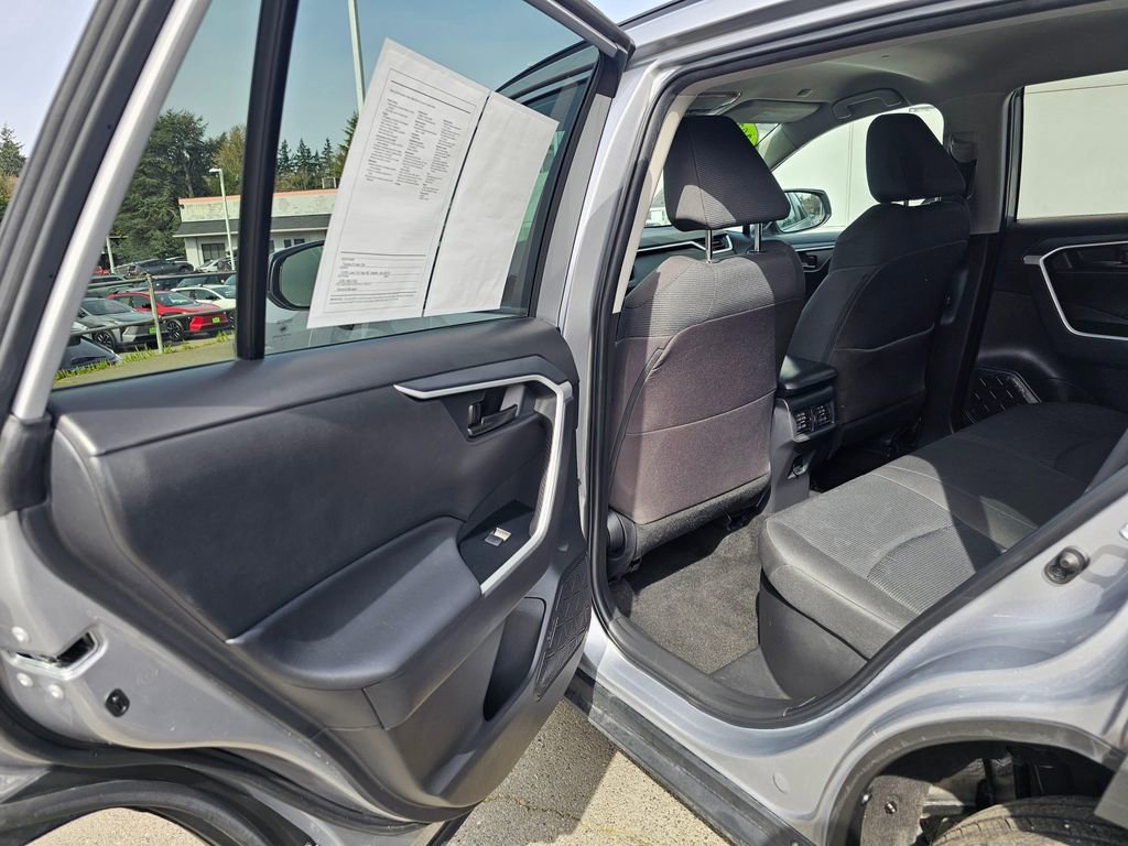 Certified 2025 Toyota RAV4 LE AWD/4WD image 16