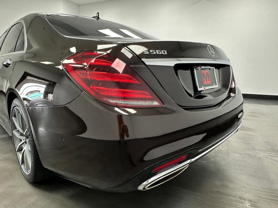 Used 2018 Mercedes-Benz S 560 4MATIC Sedan w/ AMG Line Exterior image 24