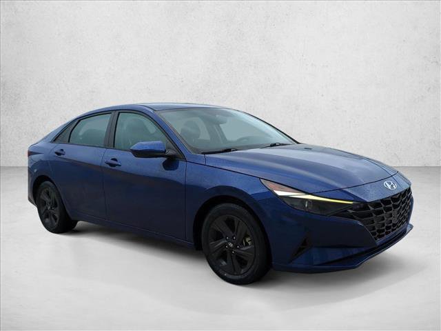 Used 2022 Hyundai Elantra SEL image 3
