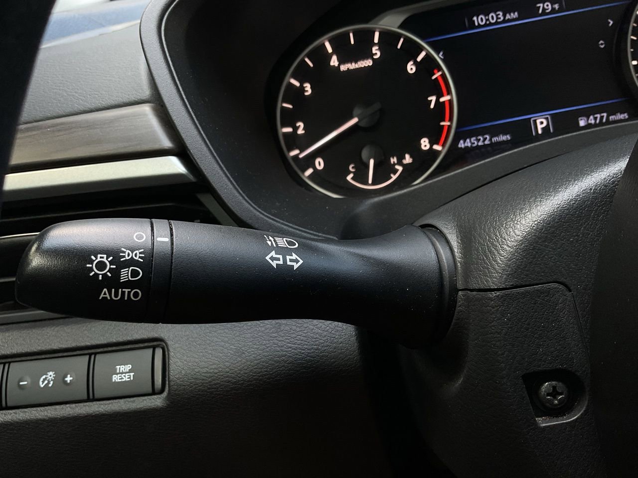 Used 2025 Nissan Altima 2.5 SV FWD image 33