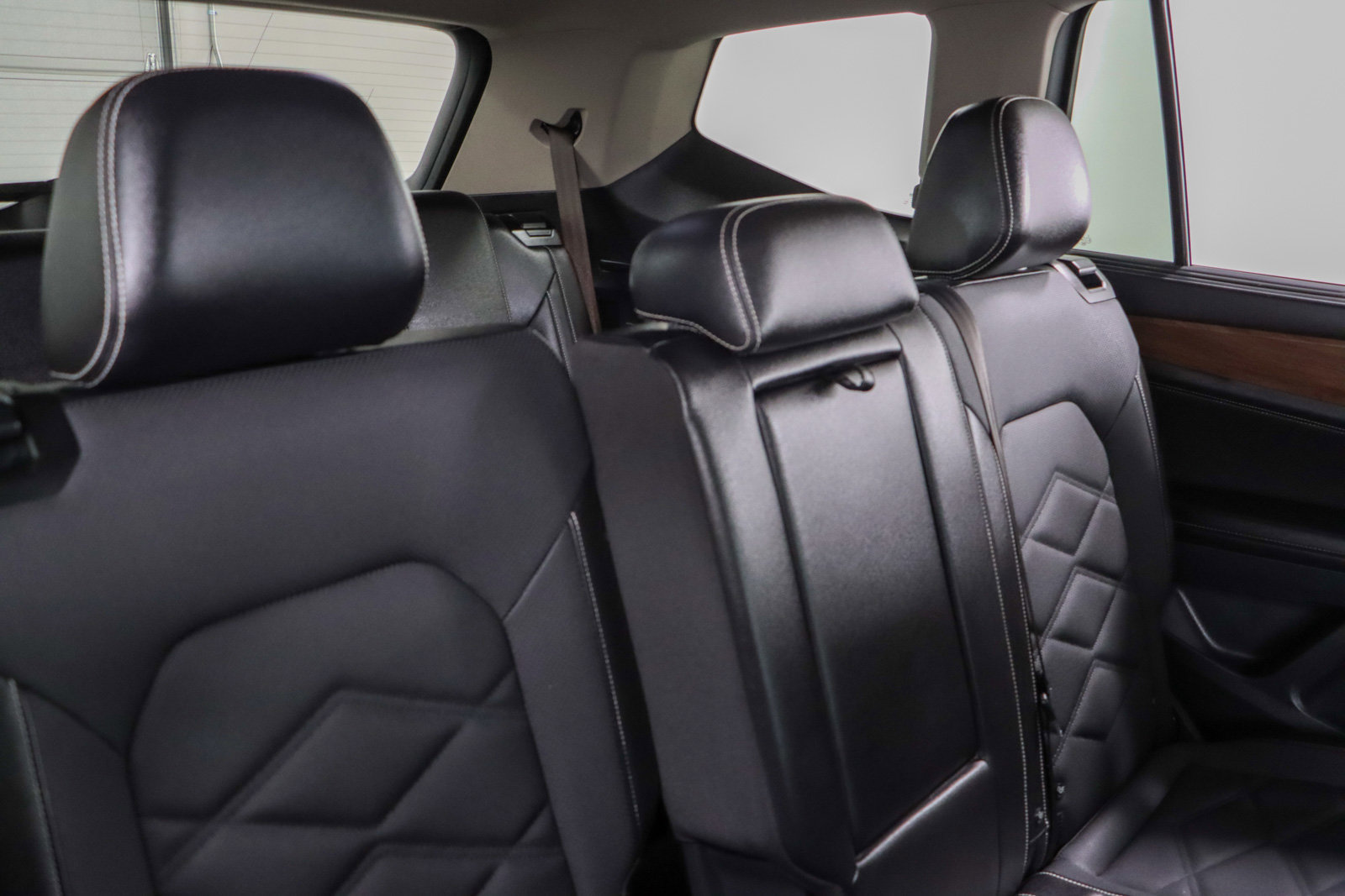 Used 2024 Volkswagen Atlas SE image 28