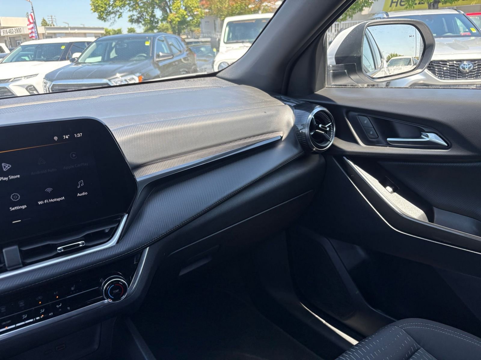 Used 2025 Chevrolet Equinox LT FWD image 36