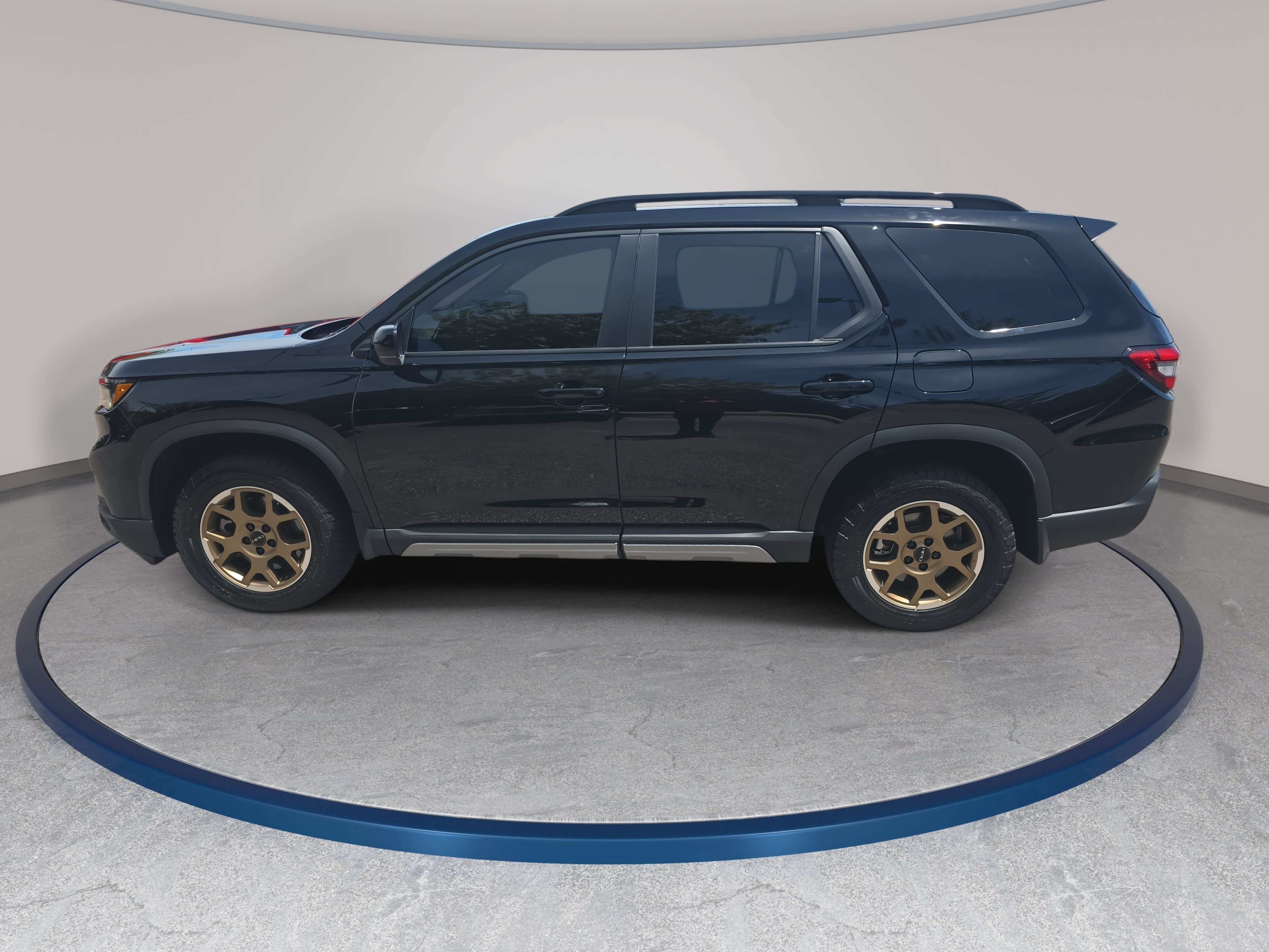 Used 2024 Honda Pilot TrailSport image 8