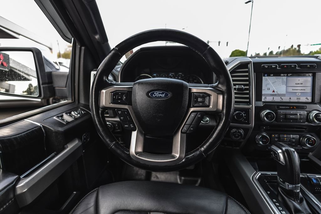 Used 2018 Ford F150 Platinum w/ Technology Package AWD/4WD image 33