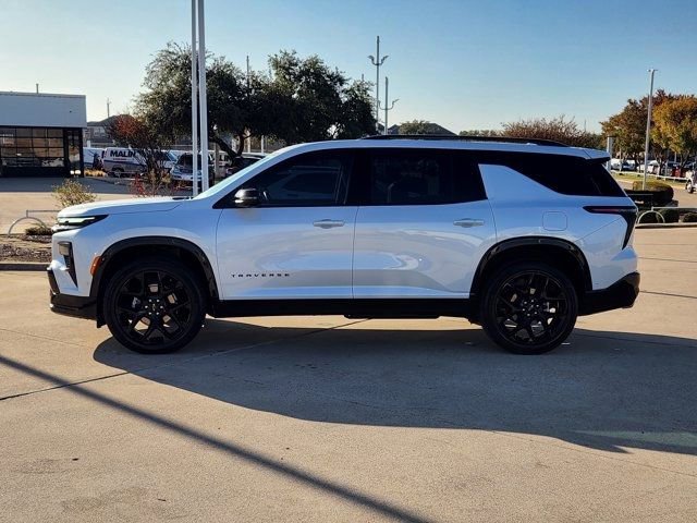 Used 2025 Chevrolet Traverse RS image 11
