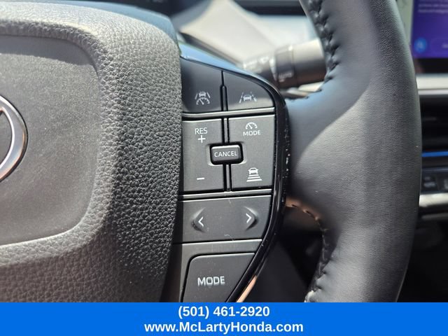 Used 2025 Toyota Prius XLE FWD image 26
