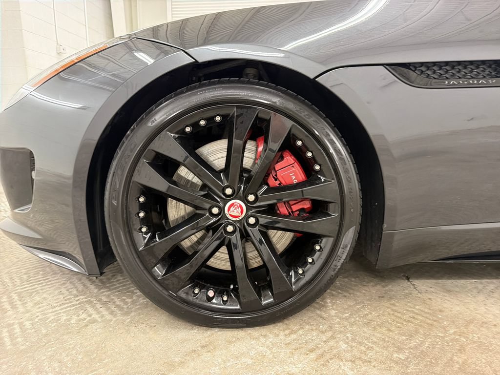 Used 2017 Jaguar F-TYPE S RWD image 13