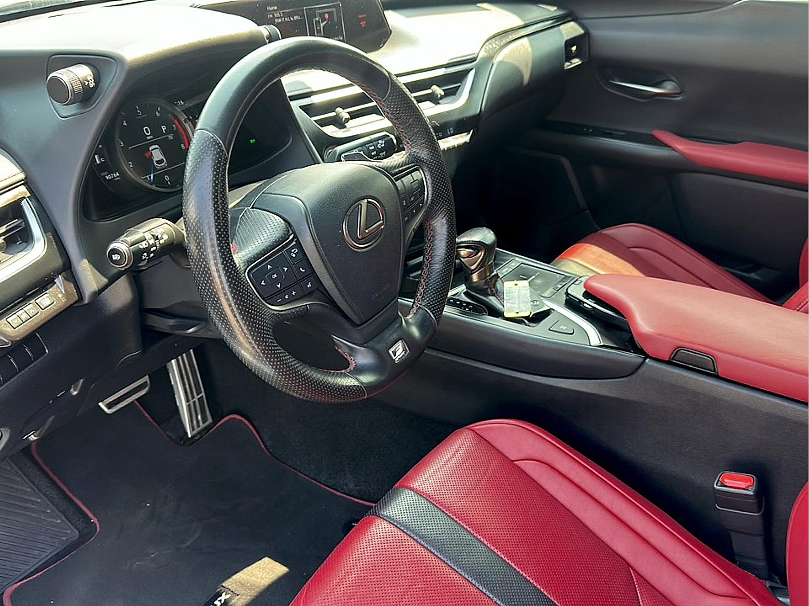 Used 2019 Lexus UX 200 F Sport w/ F Sport Premium Package FWD image 12