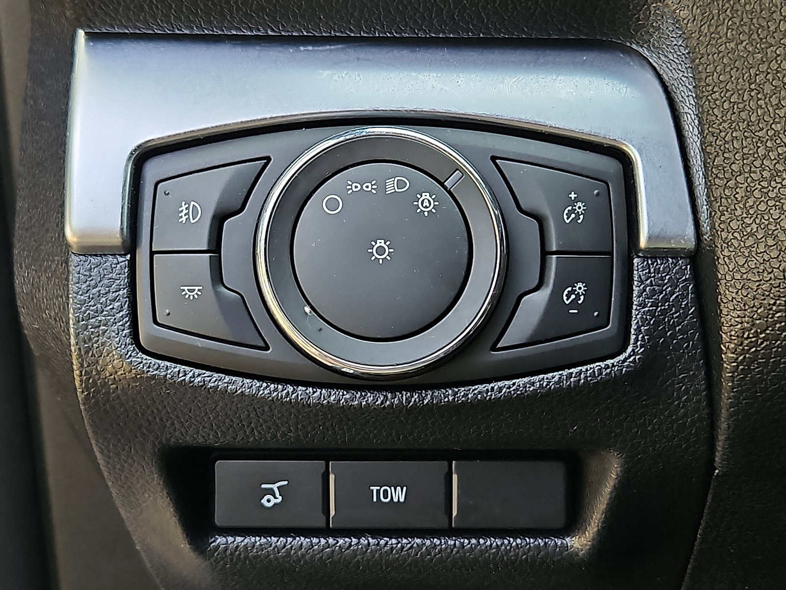 Used 2019 Ford Explorer Sport w/ Equipment Group 401A AWD/4WD image 26