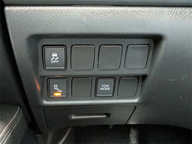 Used 2020 Nissan Pathfinder SV image 25