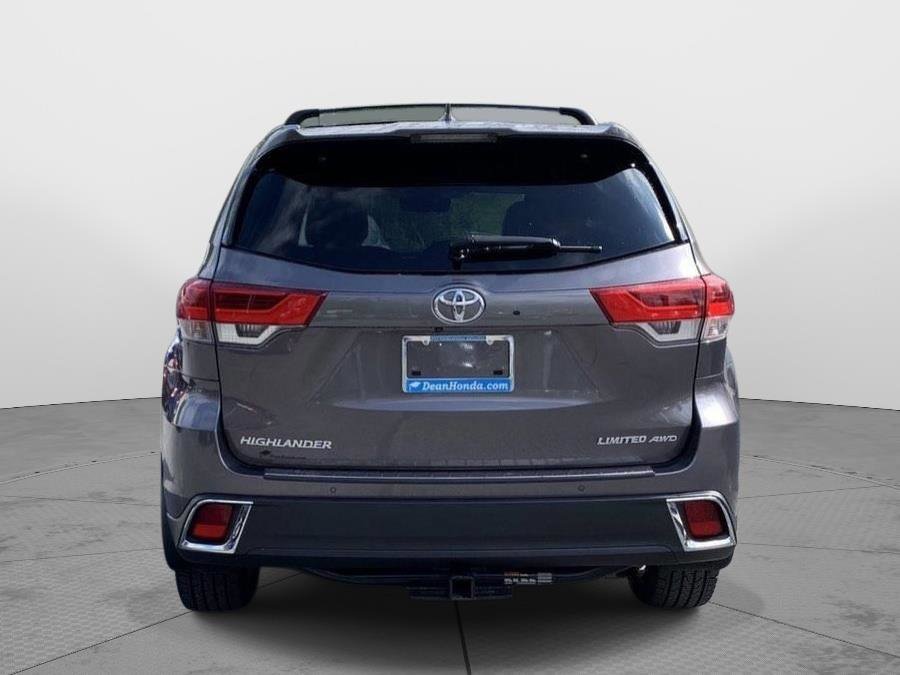 Used 2019 Toyota Highlander Limited AWD/4WD image 4