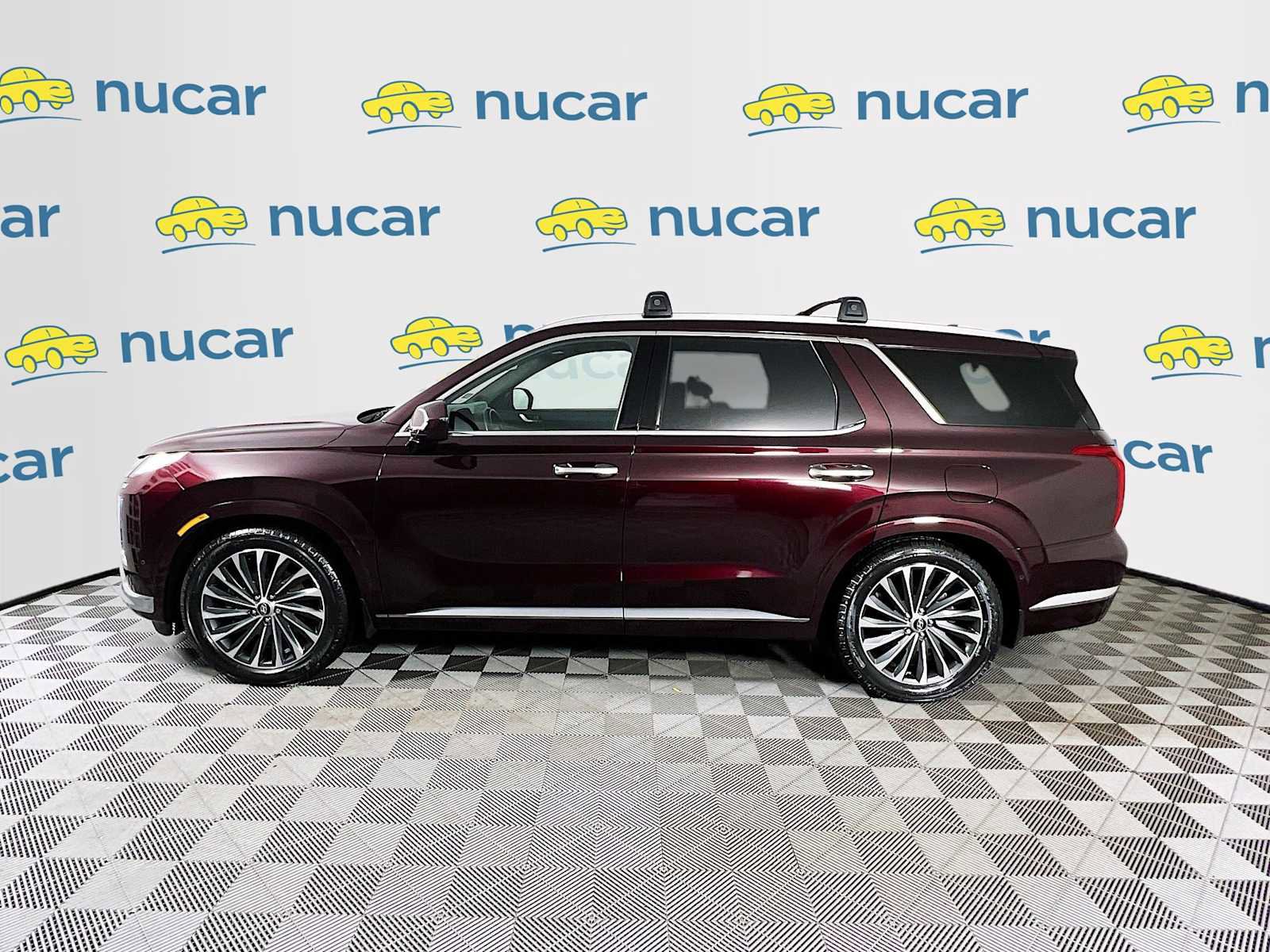 Used 2023 Hyundai Palisade Calligraphy image 4