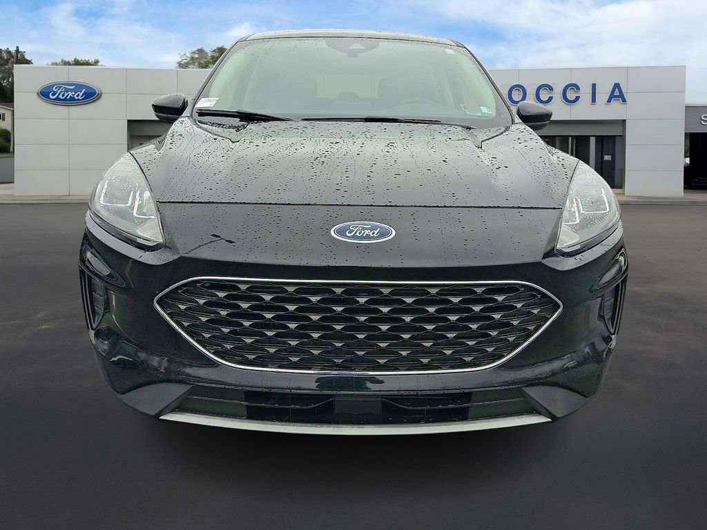 Certified 2020 Ford Escape SE image 2