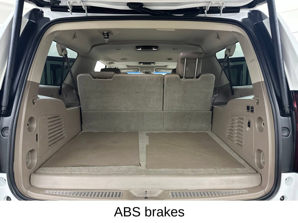 Used 2017 Chevrolet Suburban Premier AWD/4WD image 31