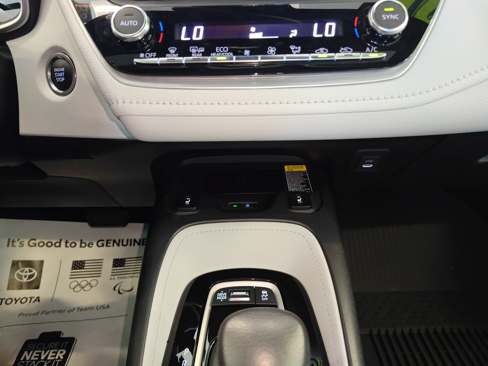 Used 2025 Toyota Corolla XSE FWD image 24