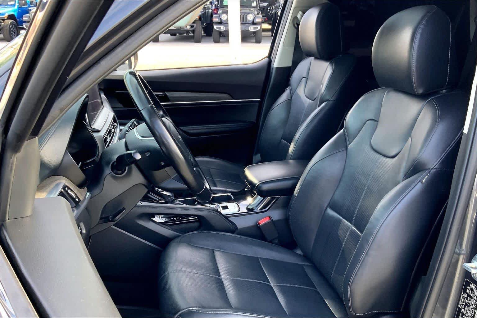Used 2022 Kia Telluride EX w/ Towing Package AWD/4WD image 12