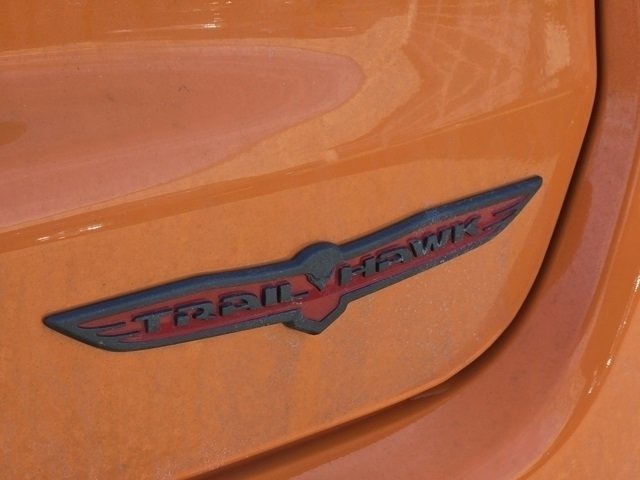Used 2026 Jeep Compass Trailhawk w/ Sun, Sound & Navigation Group AWD/4WD image 25
