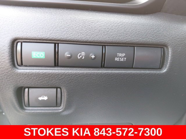 Used 2023 Nissan Sentra S FWD image 18