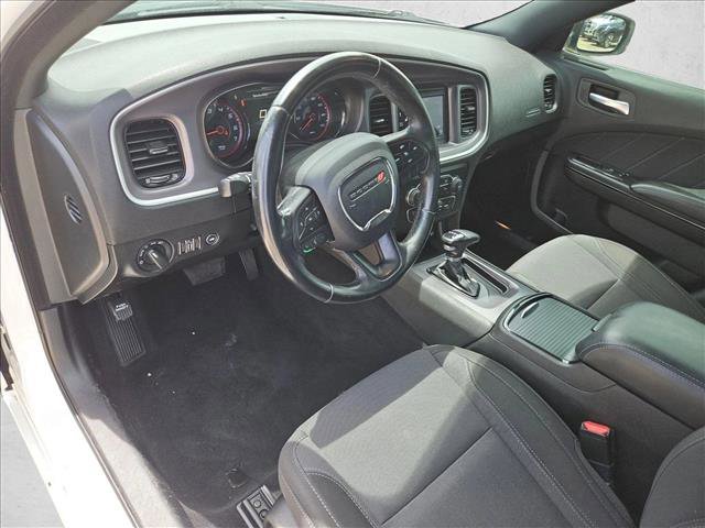 Used 2019 Dodge Charger SXT w/ Blacktop Package image 15