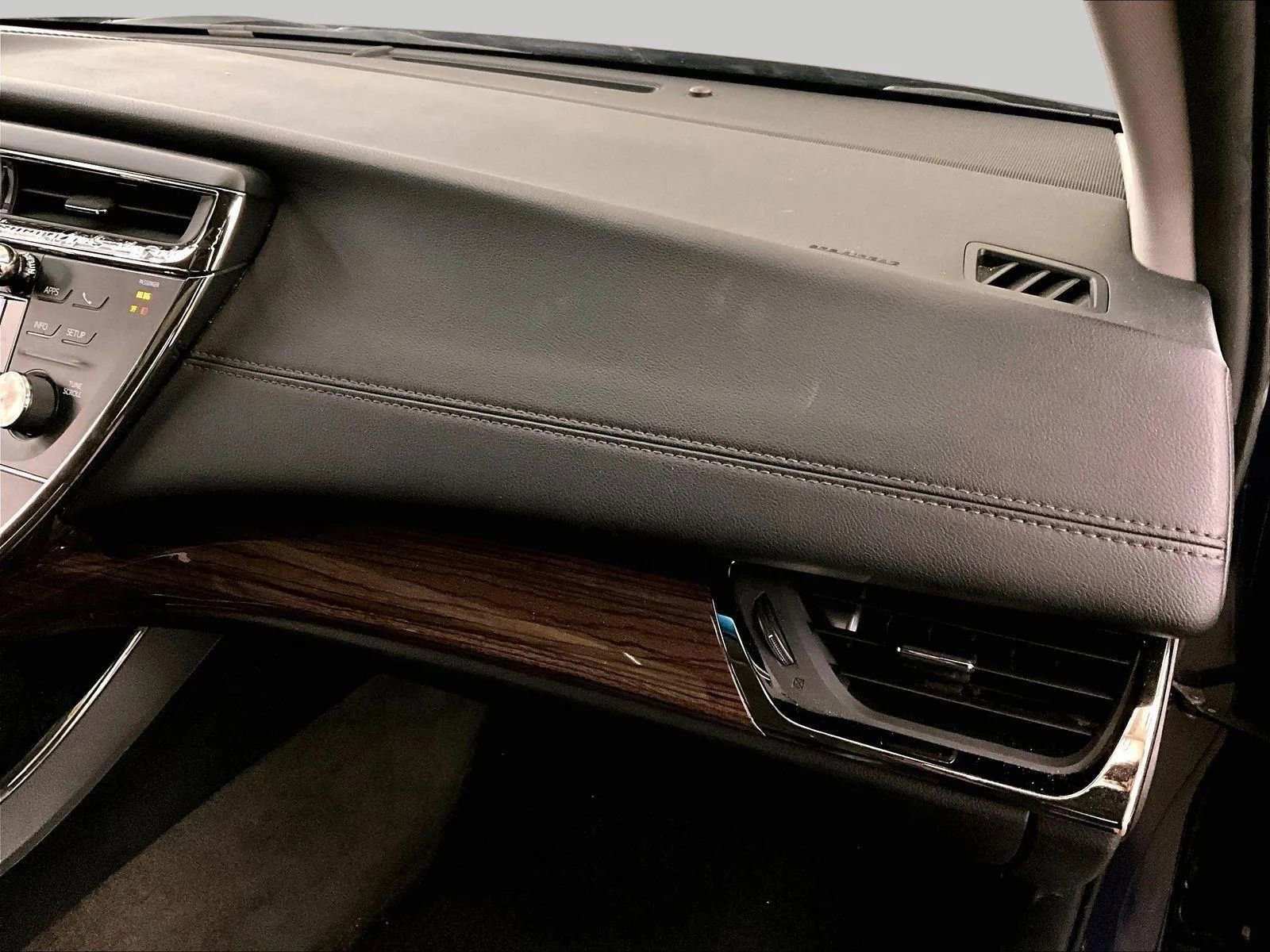 Used 2013 Toyota Avalon XLE Touring image 16