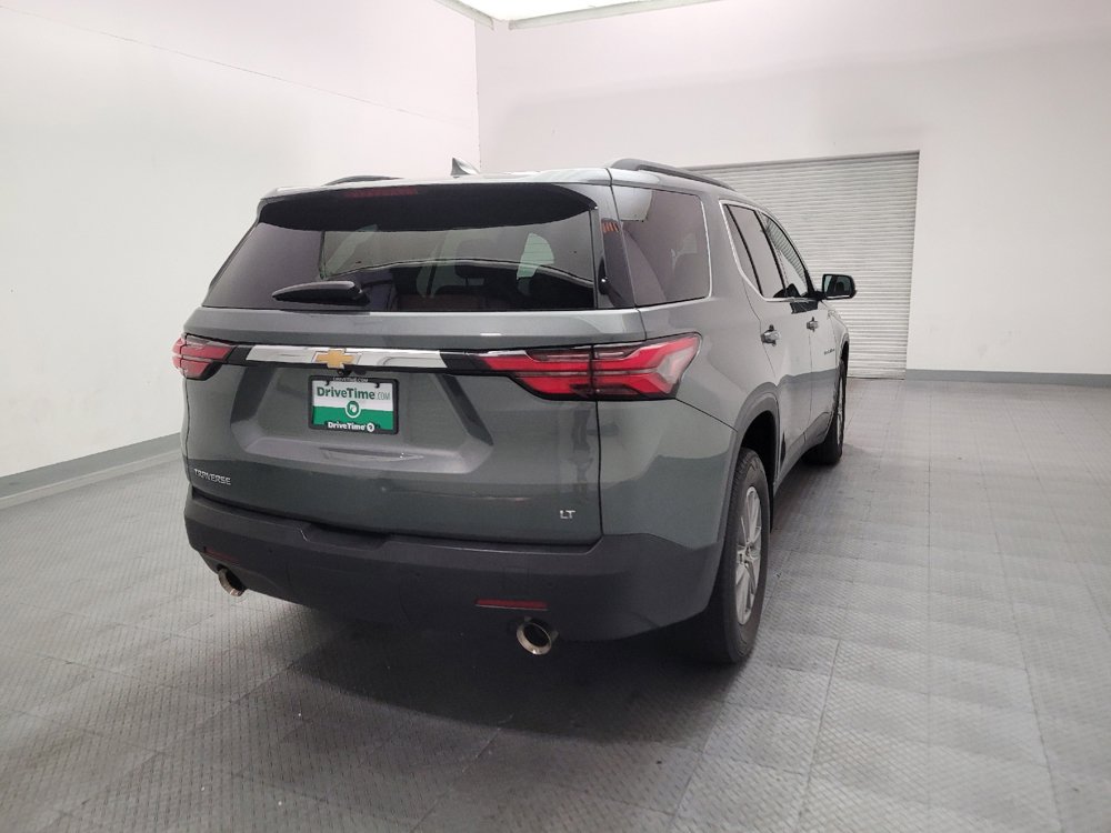 Used 2022 Chevrolet Traverse LT FWD image 7