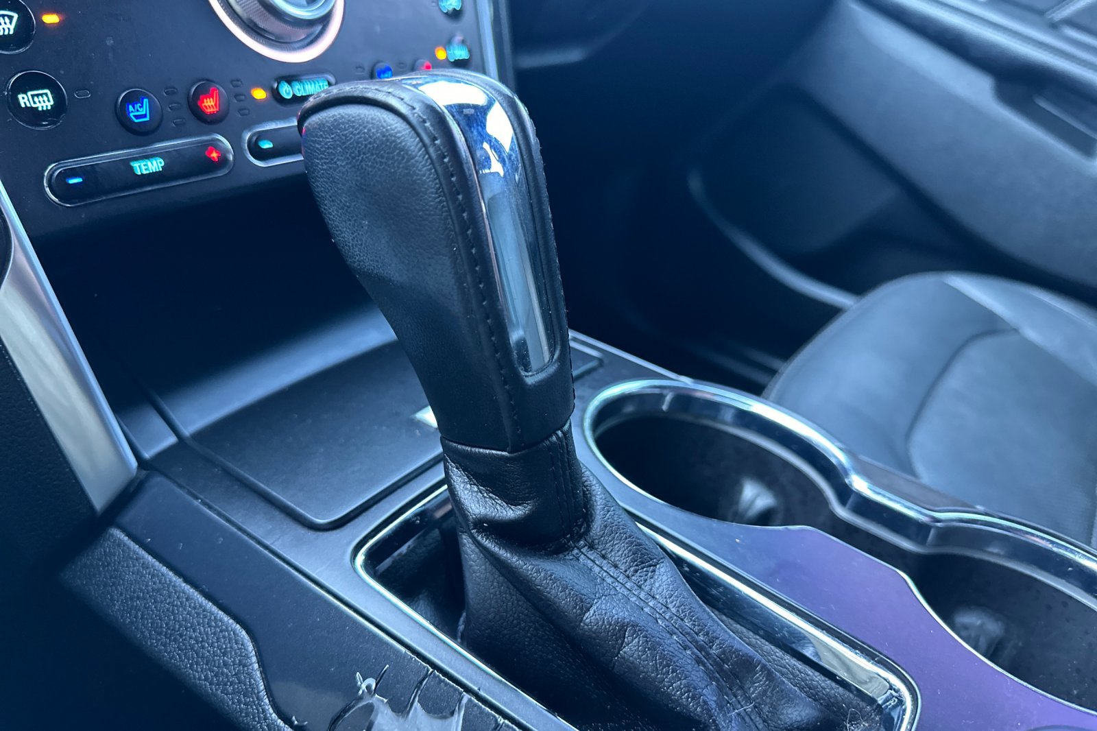 Used 2017 Ford Explorer Limited image 24