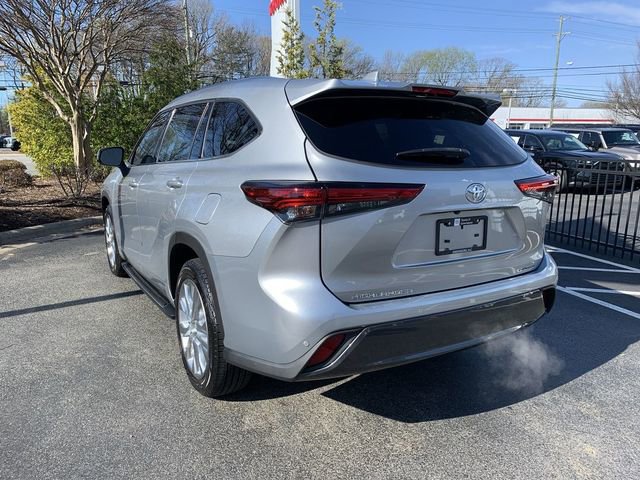 Used 2023 Toyota Highlander Limited image 6