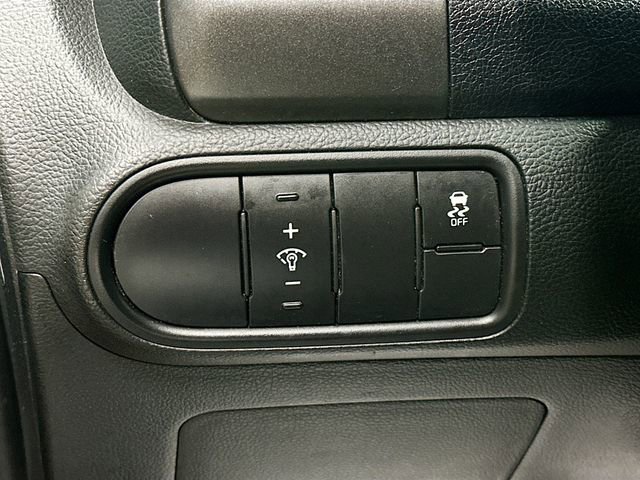 Used 2018 Kia Forte LX image 10