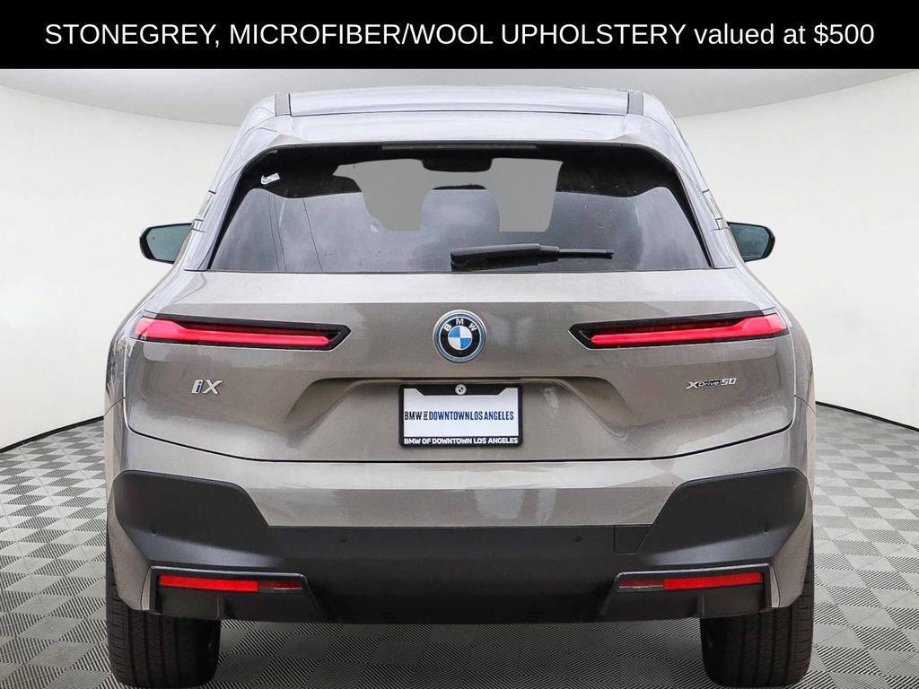 Used 2025 BMW iX xDrive50 w/ Convenience Package image 5