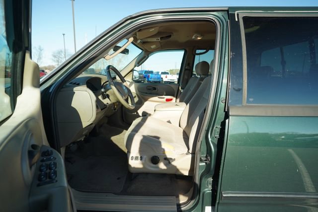 Used 2003 Ford F150 XLT image 11
