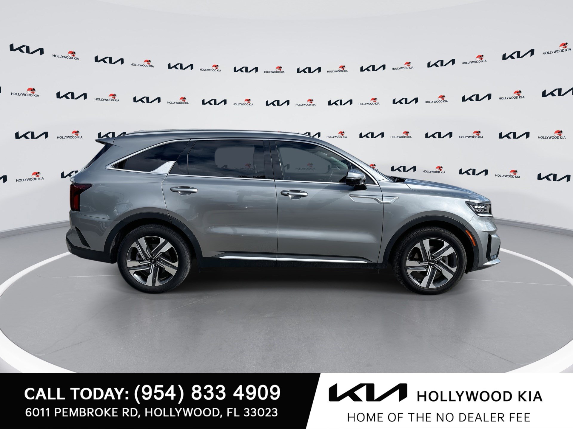Used 2023 Kia Sorento SX Prestige w/ Panoramic Sunroof Package AWD/4WD image 9