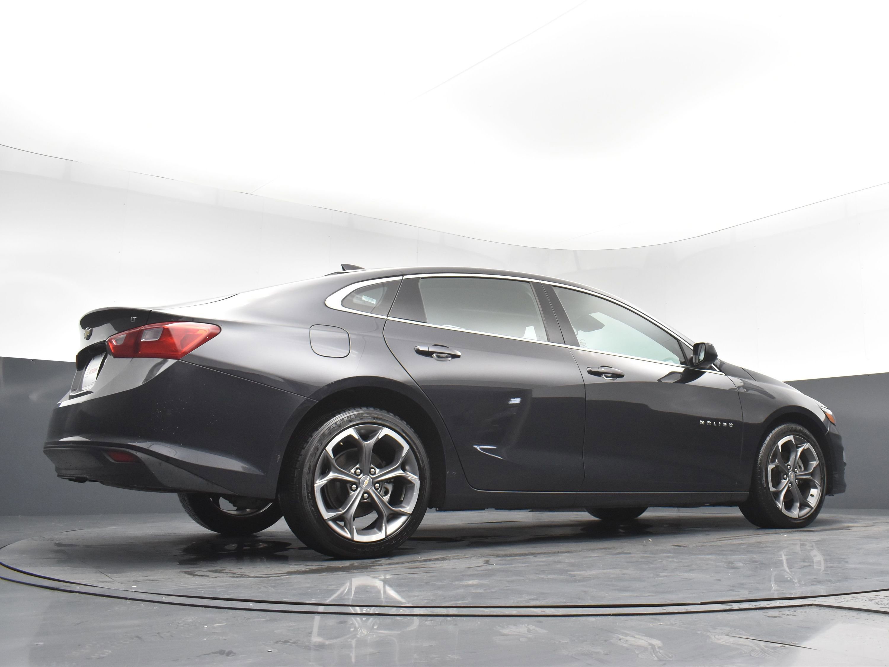 Used 2023 Chevrolet Malibu LT image 24