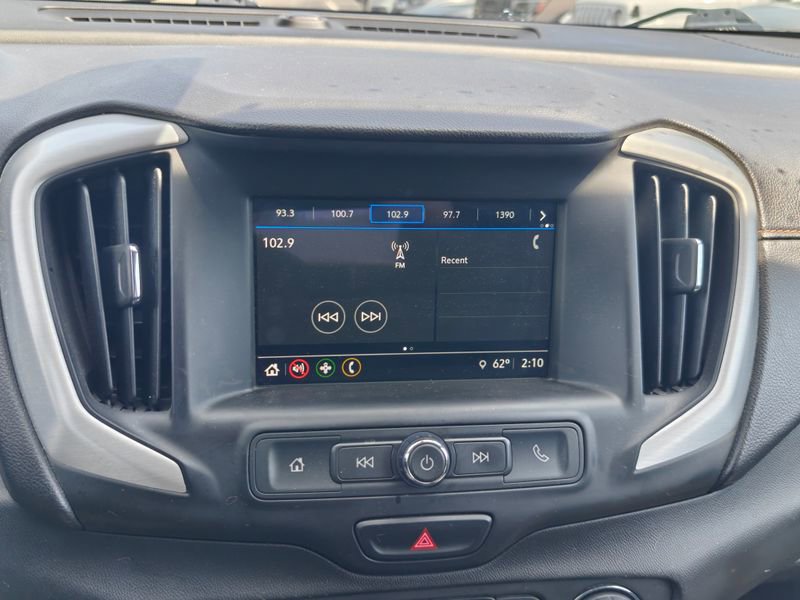 Used 2018 GMC Terrain SLE w/ Driver Convenience Package AWD/4WD image 14