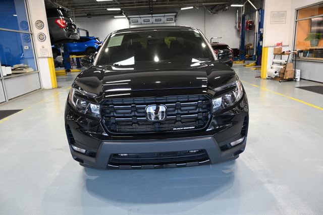 Used 2024 Honda Ridgeline Black Edition image 2