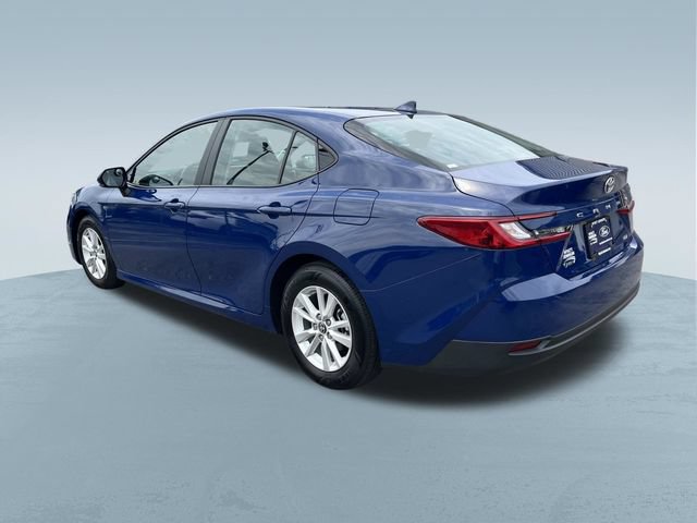 Used 2025 Toyota Camry LE w/ Convenience Package FWD image 8